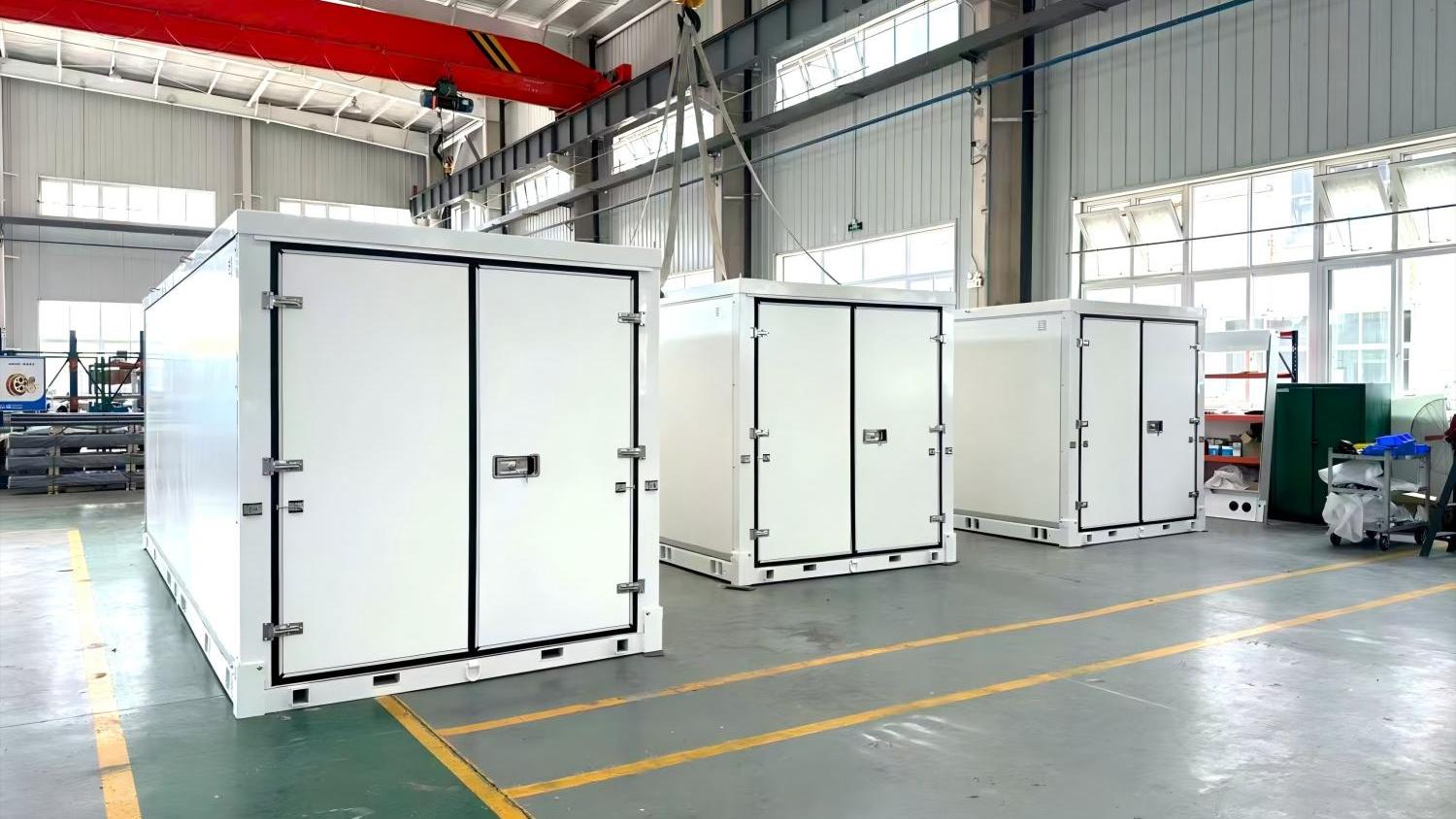 What Is an FRP Sandwich Panel and How Is It Manufactured?